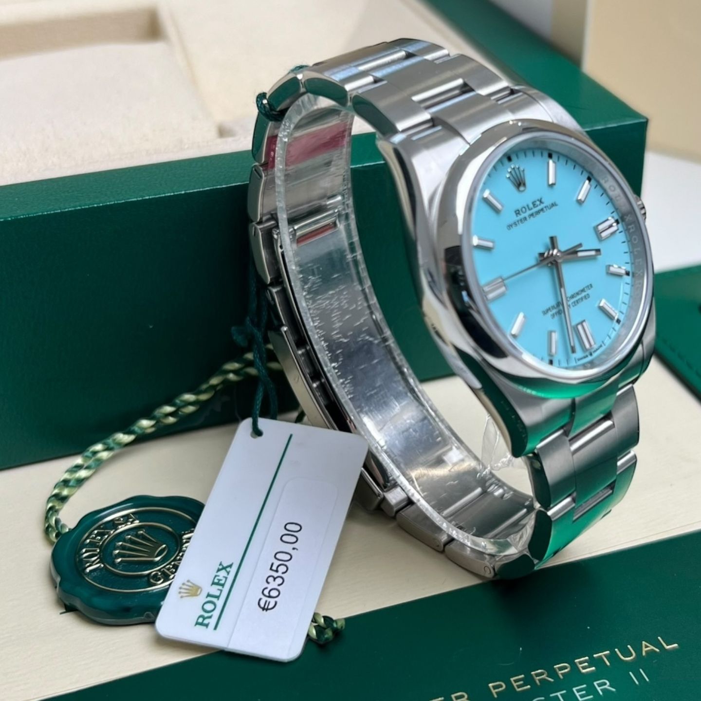 Rolex Oyster Perpetual 36 126000 - (4/7)