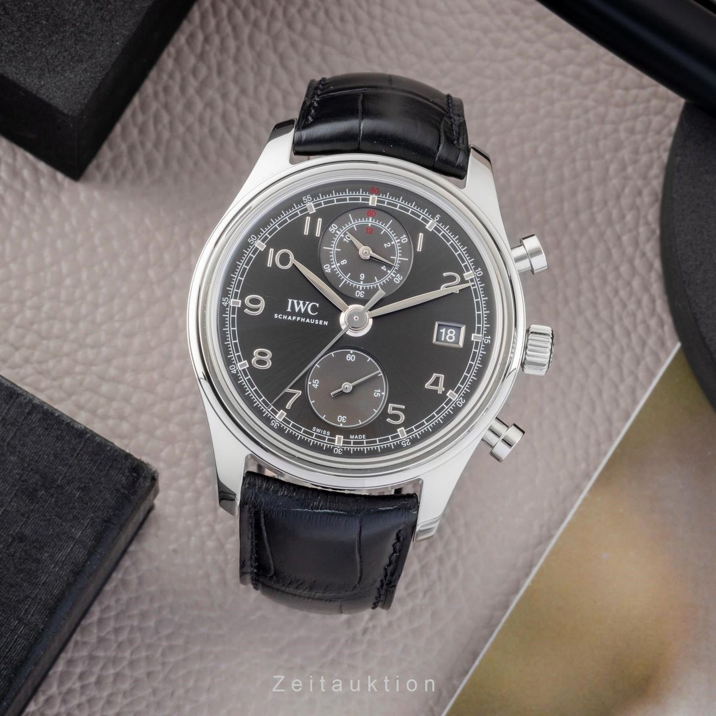 IWC Portuguese Chronograph IW390404 - (3/8)