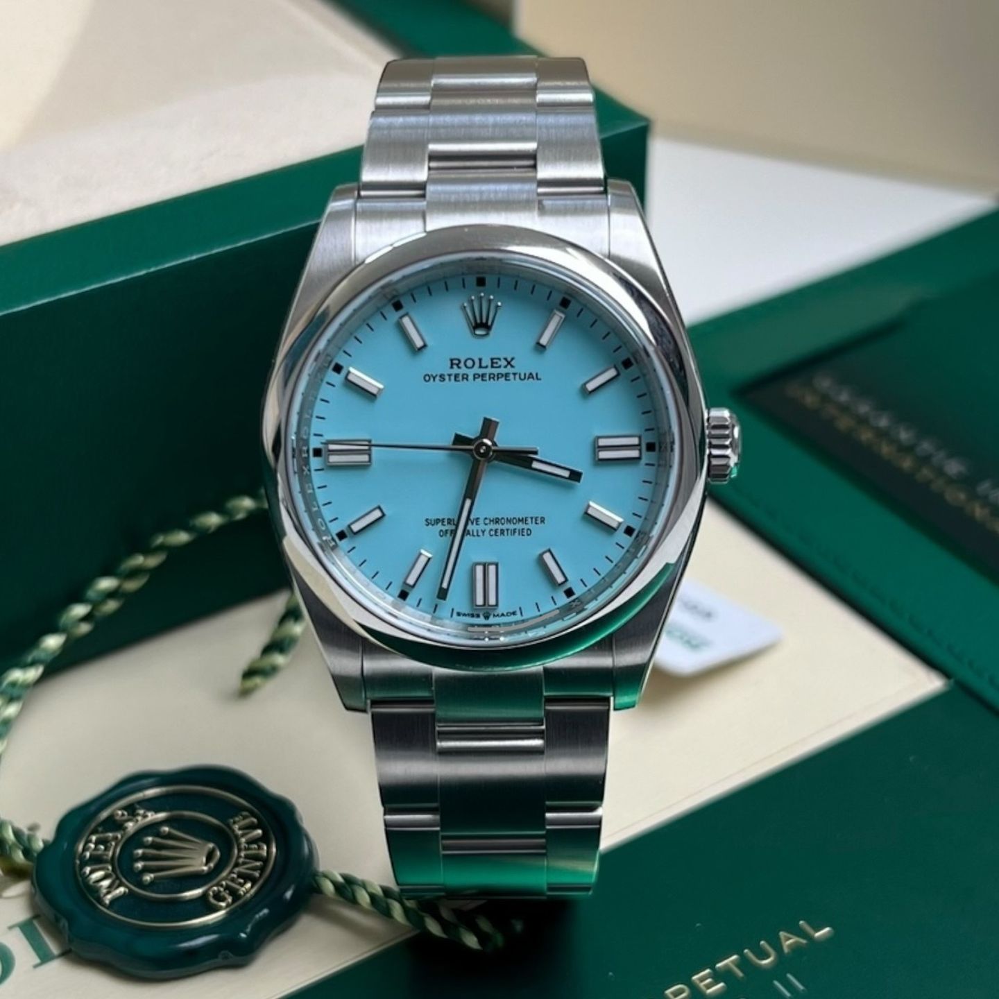 Rolex Oyster Perpetual 36 126000 - (2/7)