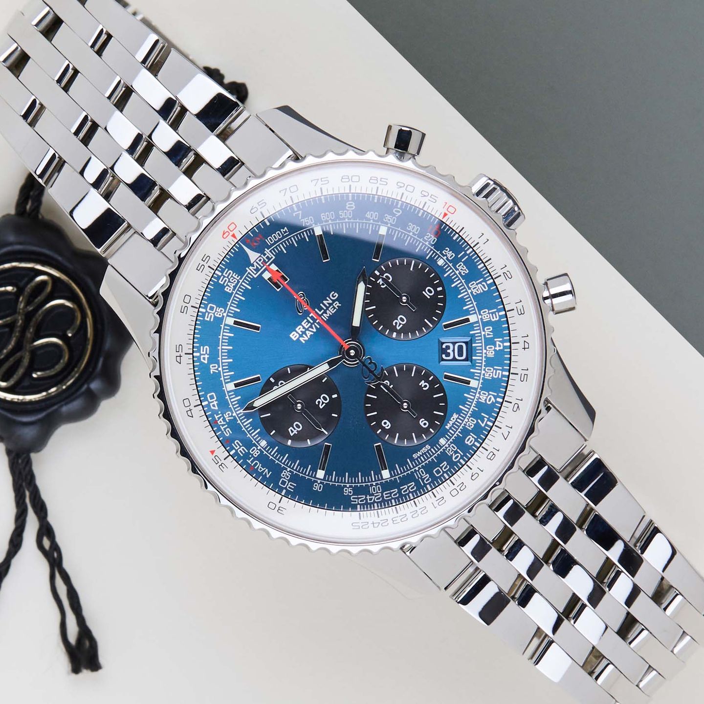 Breitling Navitimer 01 AB0121 (2020) - 43mm Staal (1/8)