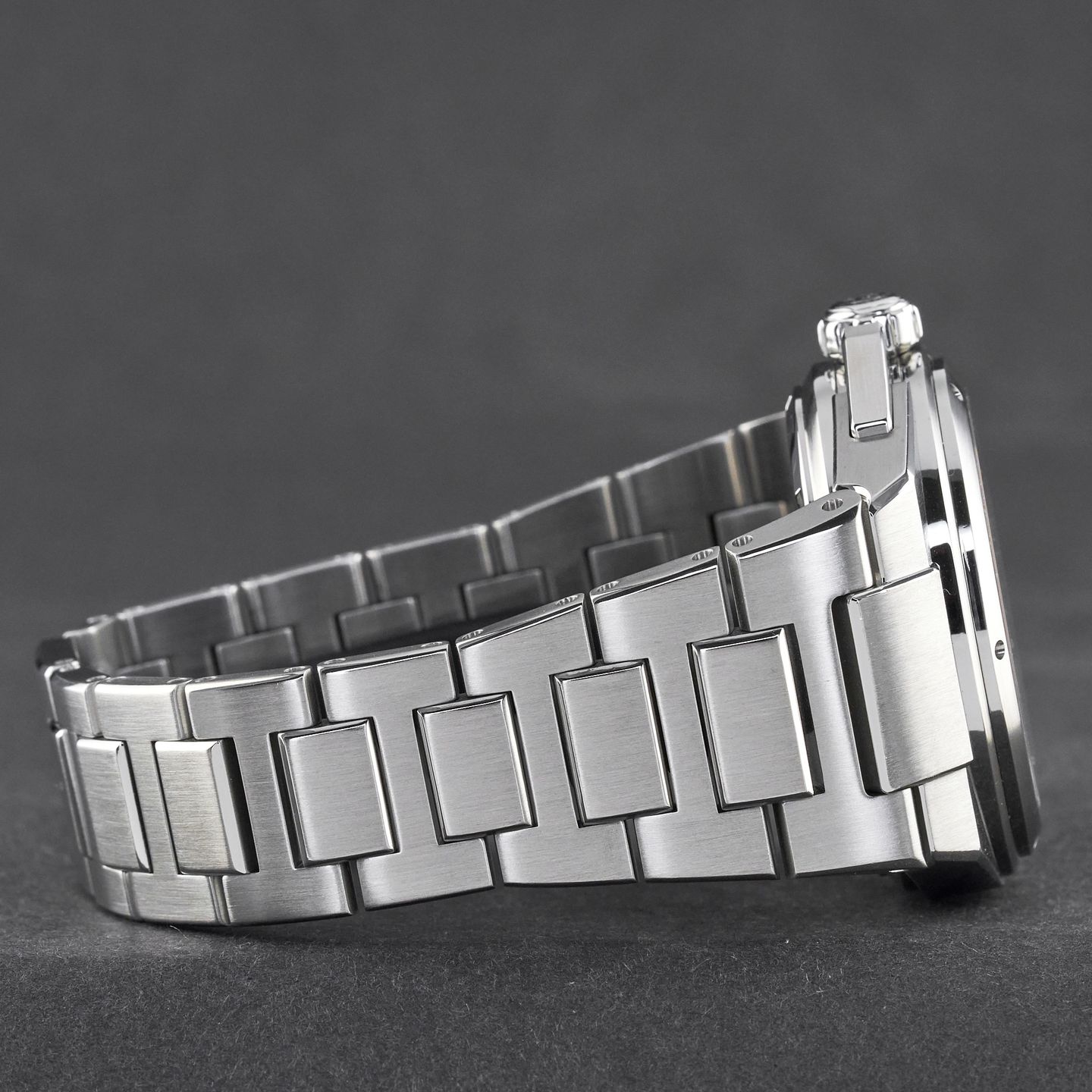 IWC Ingenieur Automatic IW323604 (2010) - Zwart wijzerplaat 46mm Staal (6/8)