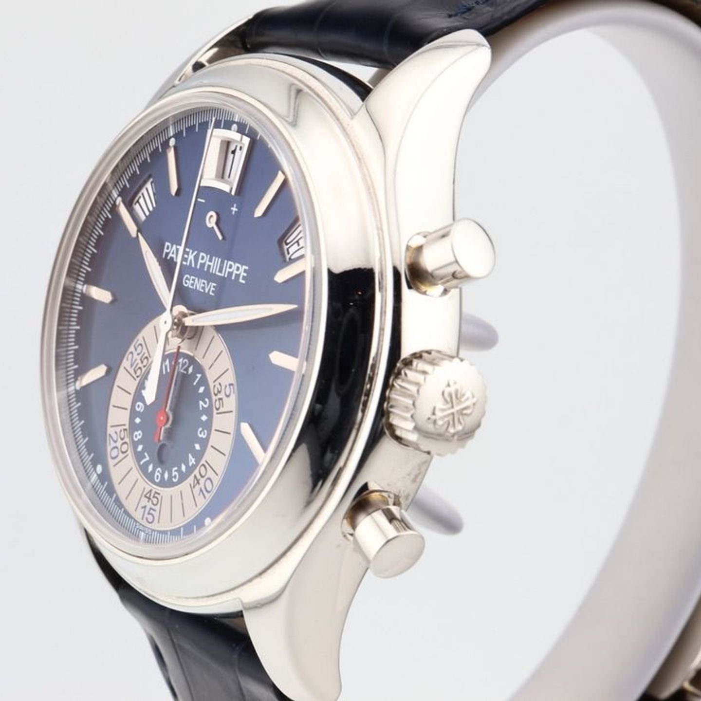 Patek Philippe Annual Calendar Chronograph 5960P-015 - (3/8)