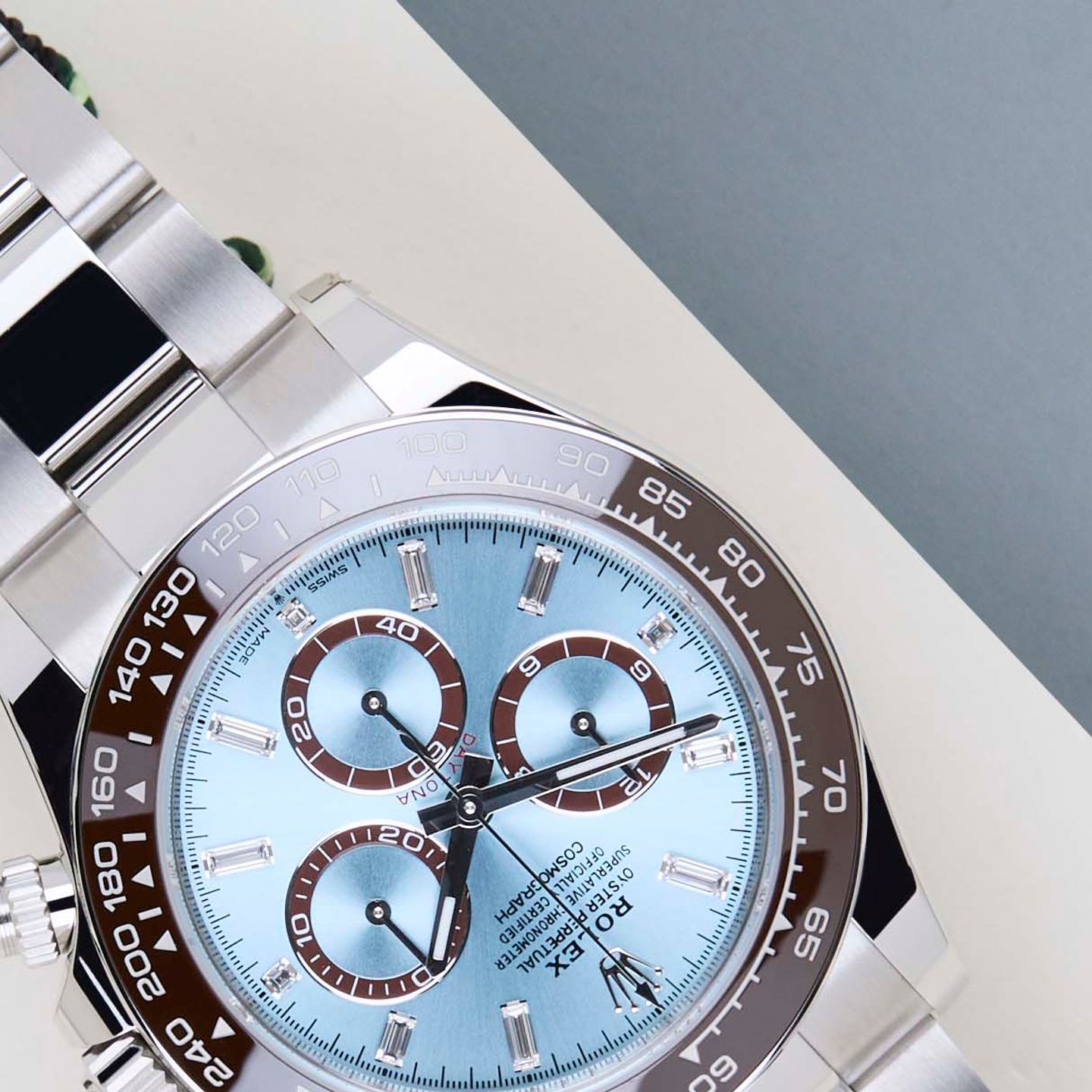 Rolex Daytona 126506 (2026) - Blue dial 40 mm Platinum case (4/8)