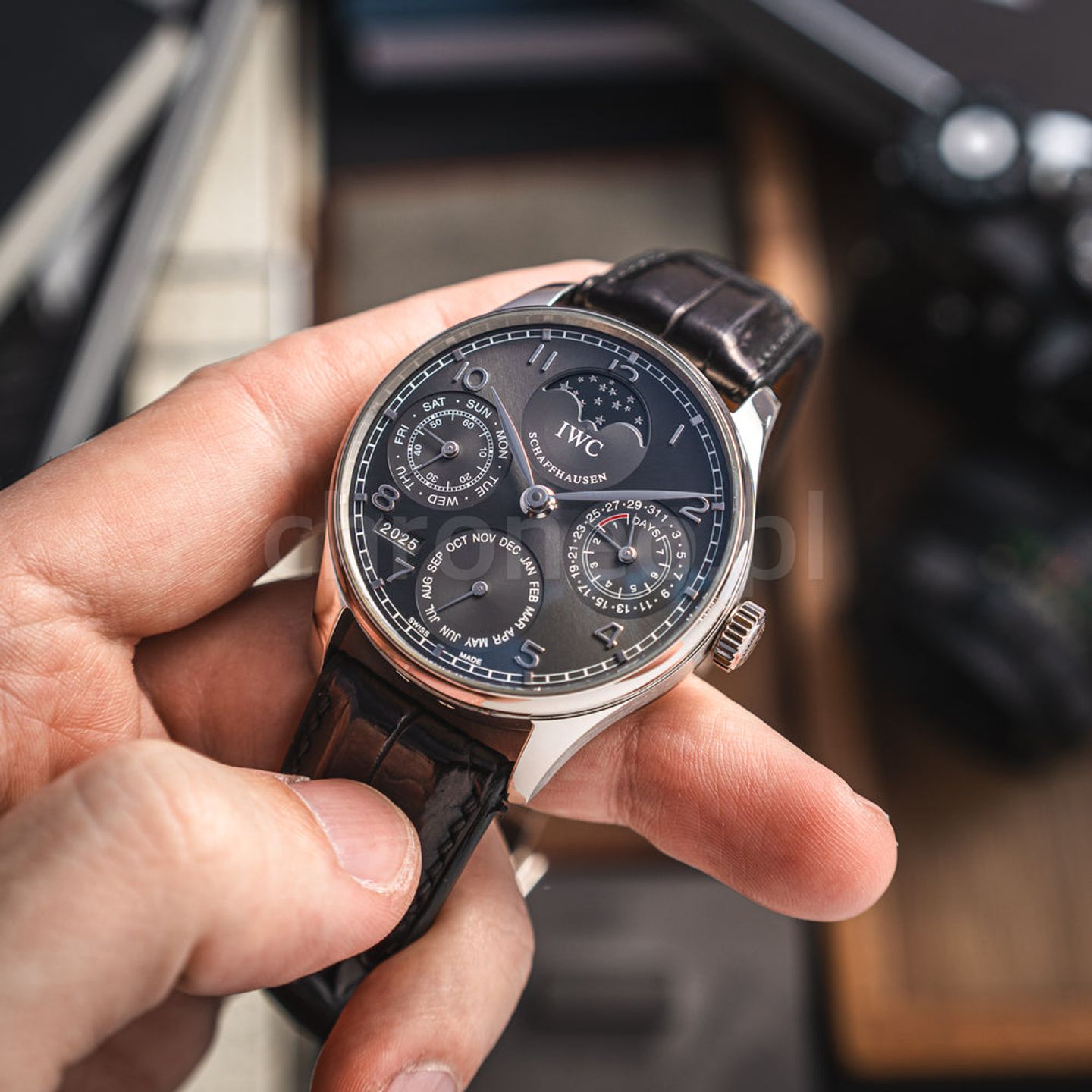 IWC Portuguese Perpetual Calendar IW502218 - (3/8)