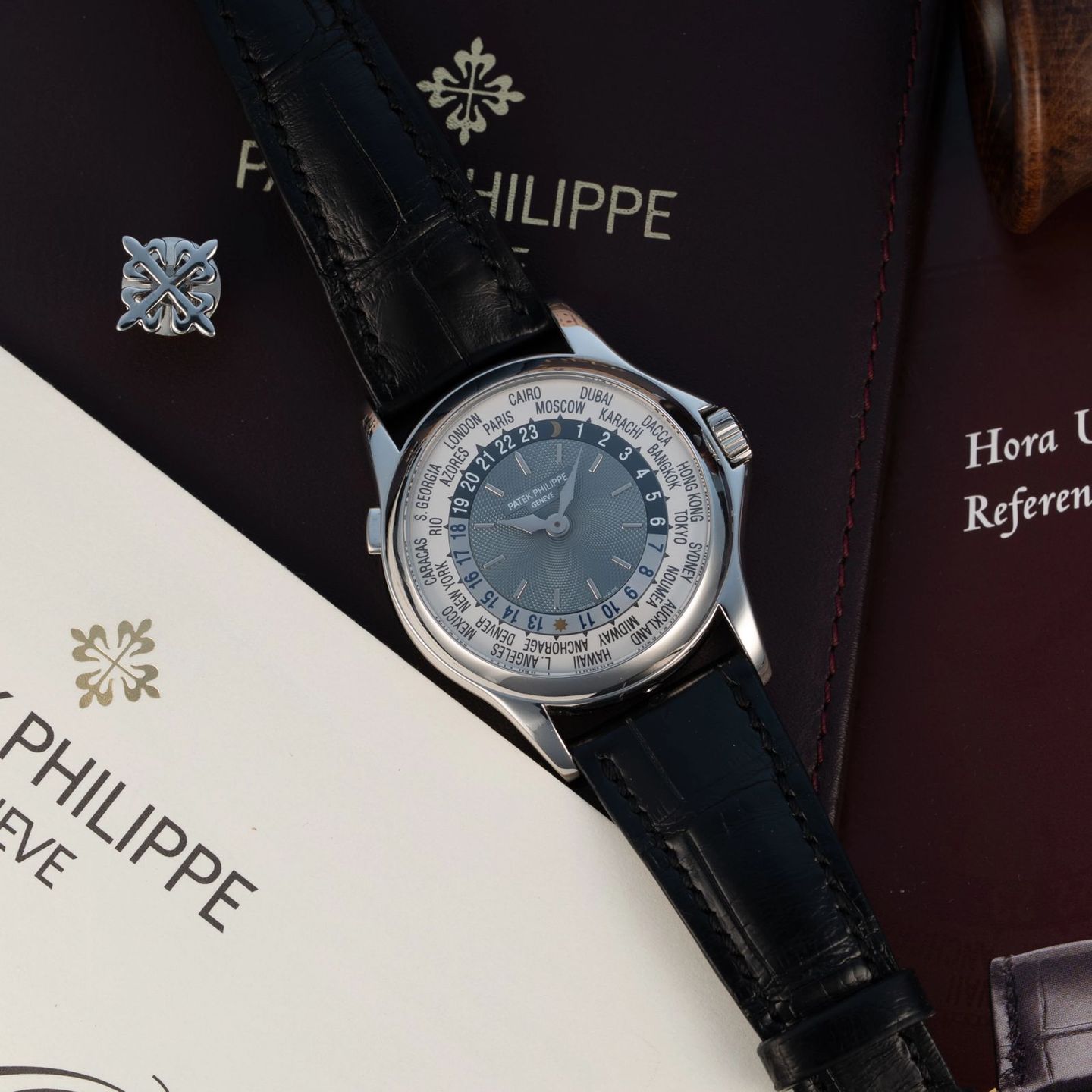Patek Philippe World Time 5110 - (4/8)