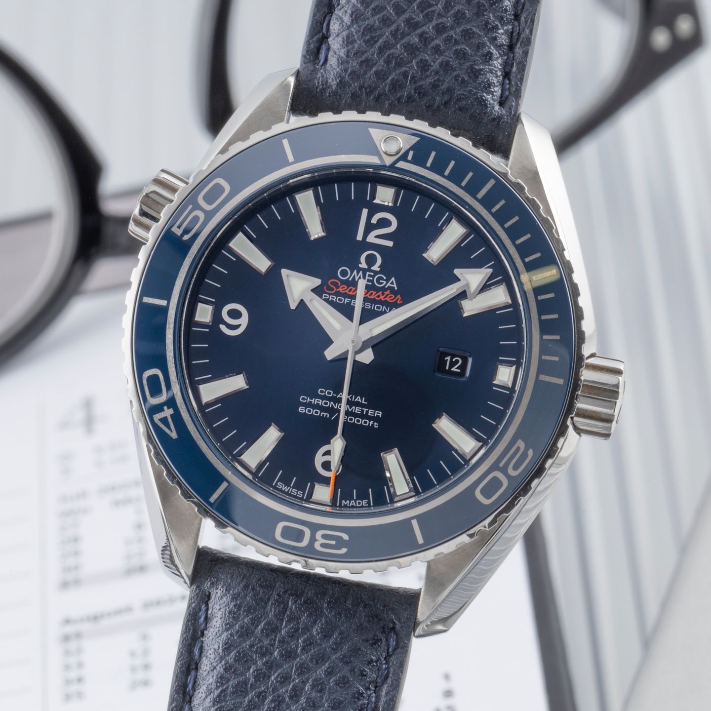 Omega Seamaster Planet Ocean 232.92.38.20.03.001 (Unknown (random serial)) - Blue dial 38 mm Titanium case (3/8)