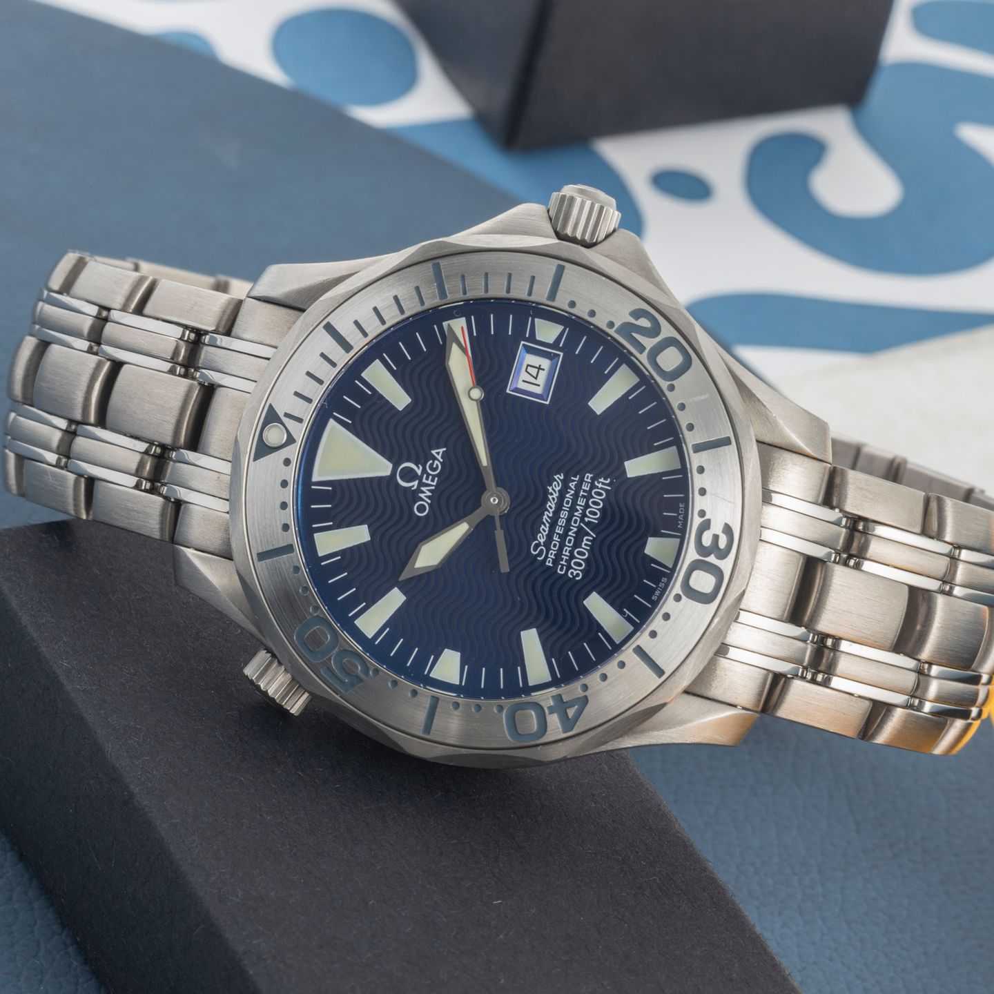 Omega Seamaster Diver 300 M 2231.80.00 (2003) - Blauw wijzerplaat 42mm Titanium (2/8)