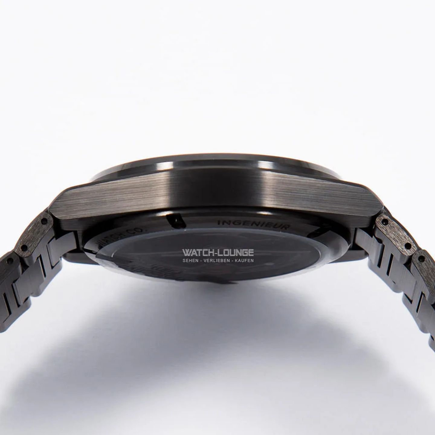 IWC Ingenieur Automatic IW338903 (2026) - Zwart wijzerplaat 42mm Keramiek (7/8)