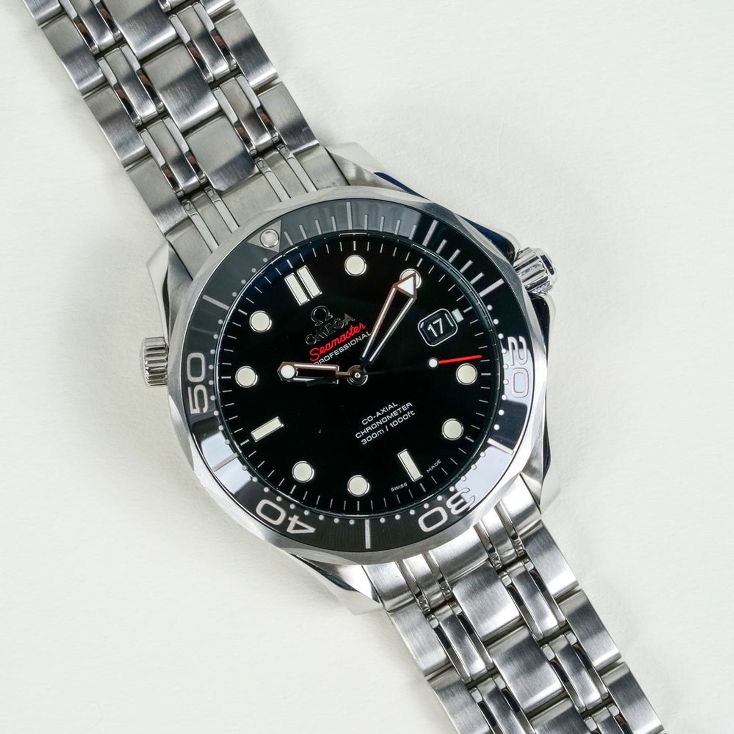 Omega Seamaster Diver 300 M 212.30.41.20.01.003 (2017) - Black dial 41 mm Steel case (4/8)