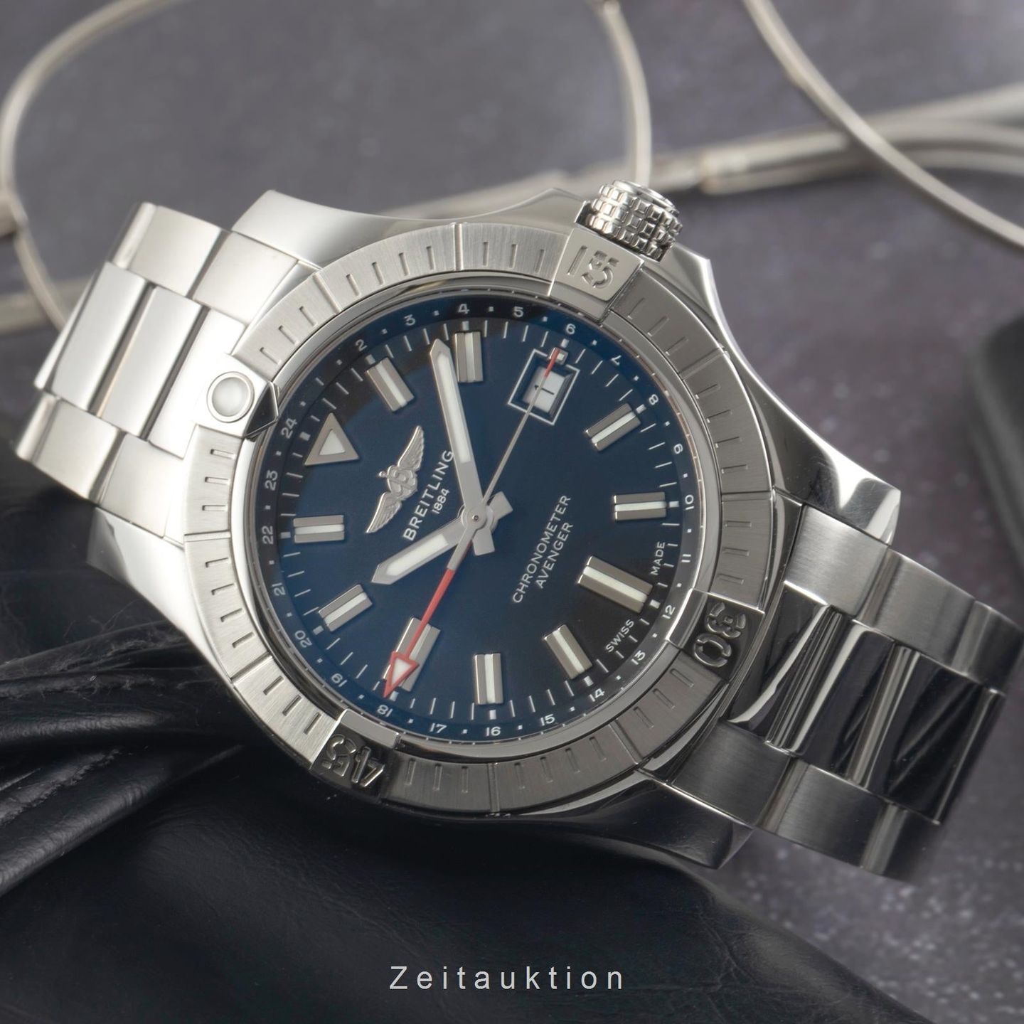 Breitling Avenger A32397101B1A1 - (2/8)
