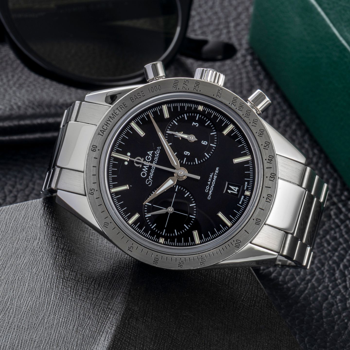 Omega Speedmaster '57 331.10.42.51.01.001 (Unknown (random serial)) - Black dial 42 mm Steel case (2/8)
