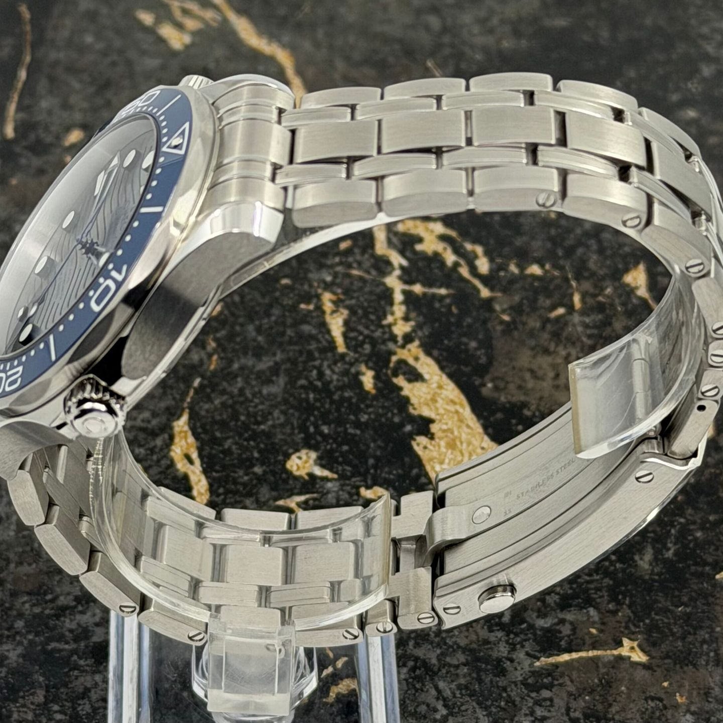 Omega Seamaster Diver 300 M 210.30.42.20.06.001 - (5/8)