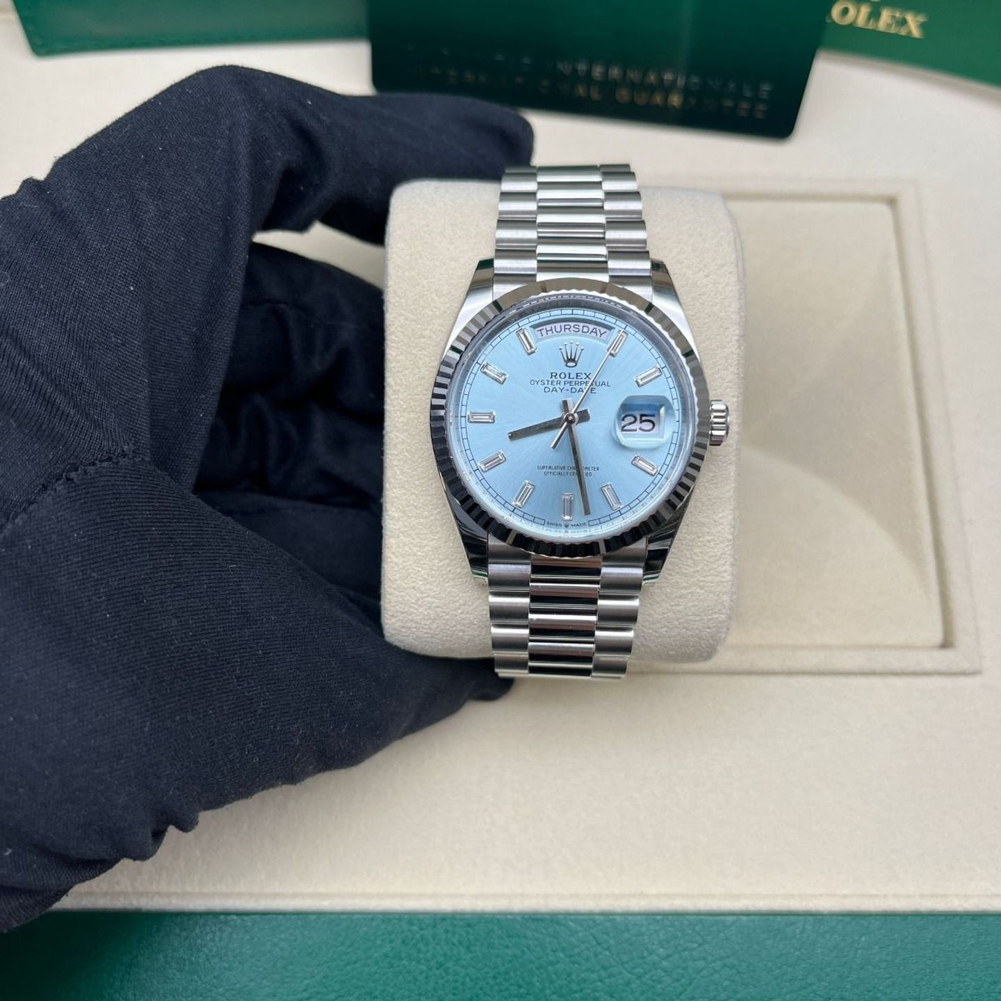 Rolex Day-Date 36 128236 (2023) - Blauw wijzerplaat 36mm Platina (4/8)