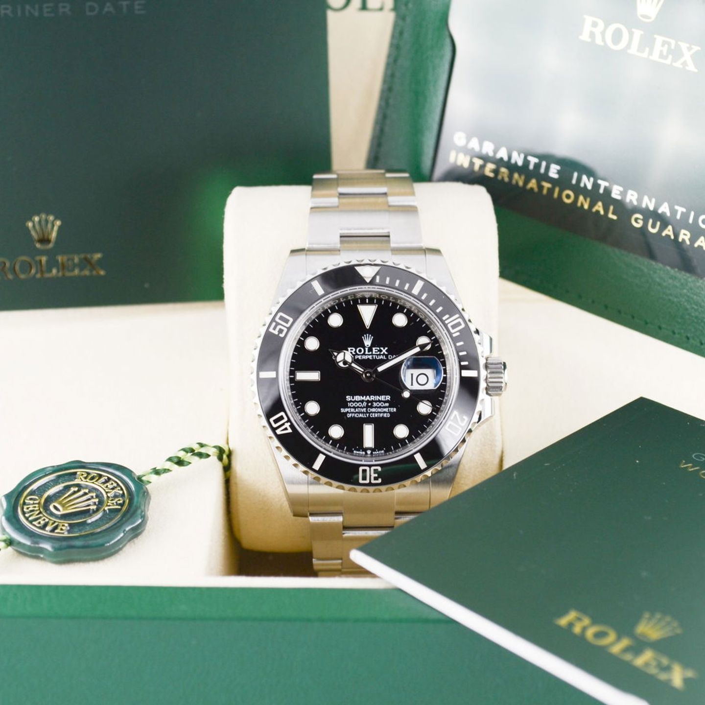 Rolex Submariner Date 126610LN - (3/7)