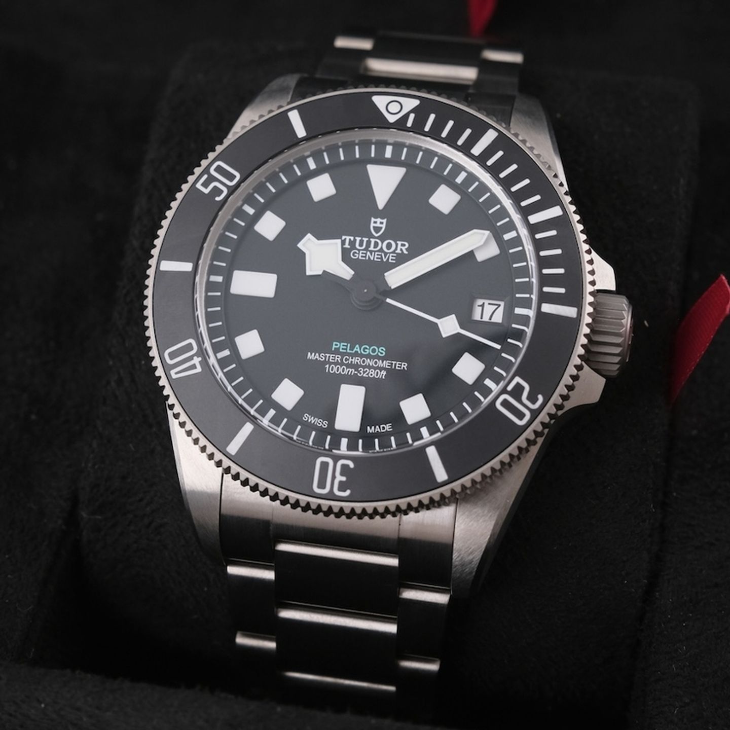 Tudor Pelagos 2543C1A7NU (2025) - Black dial 43 mm Titanium case (3/8)