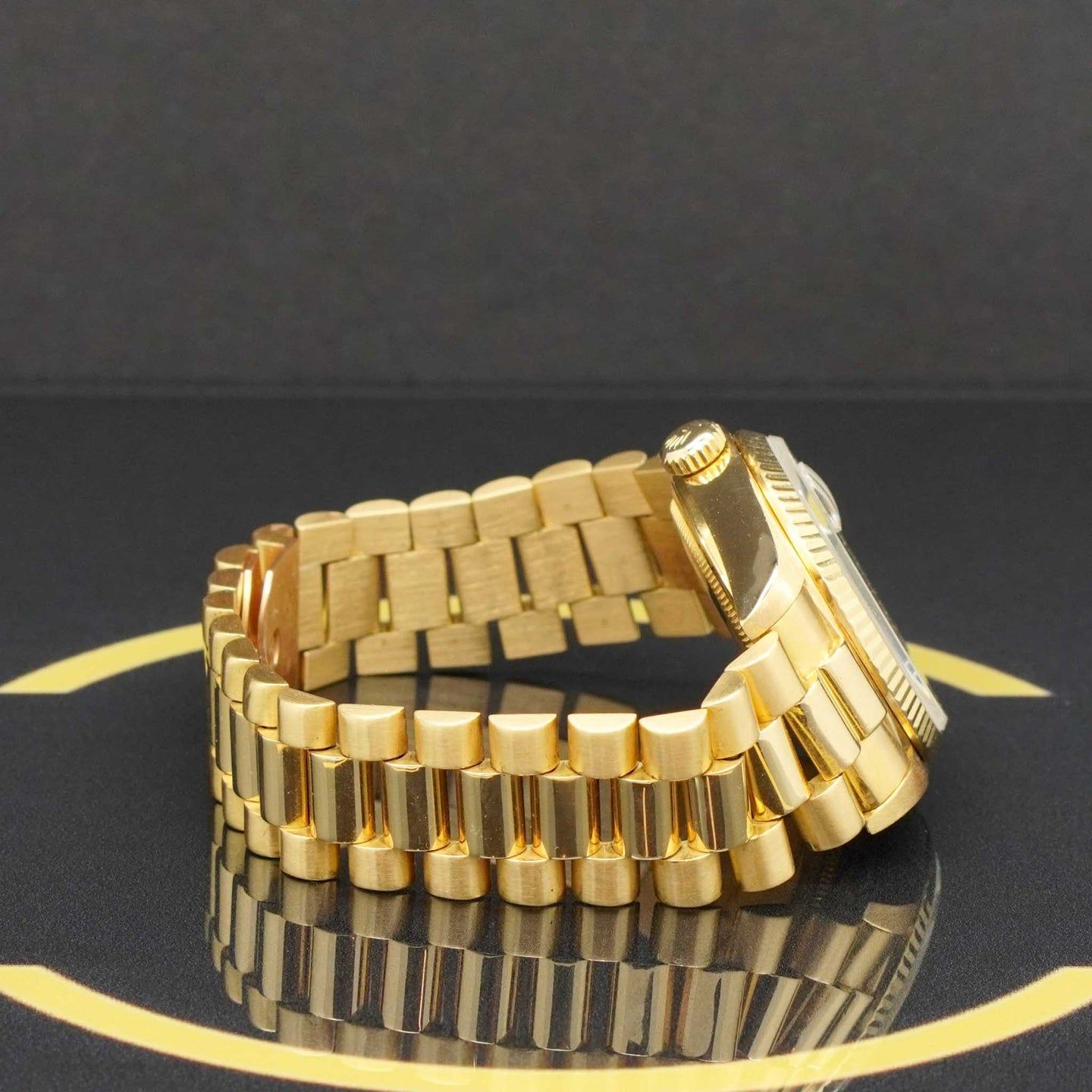 Rolex Day-Date 36 18038 (1982) - Gold dial 36 mm Yellow Gold case (6/7)