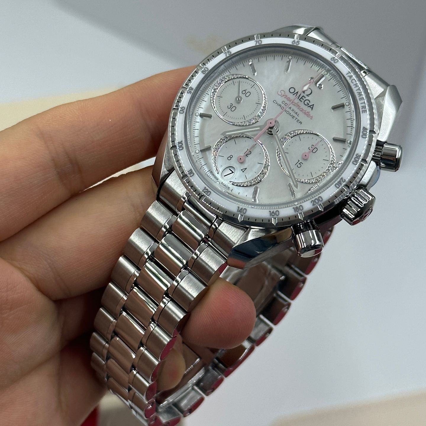 Omega Speedmaster 324.30.38.50.55.001 (2023) - Pearl dial 38 mm Steel case (5/8)