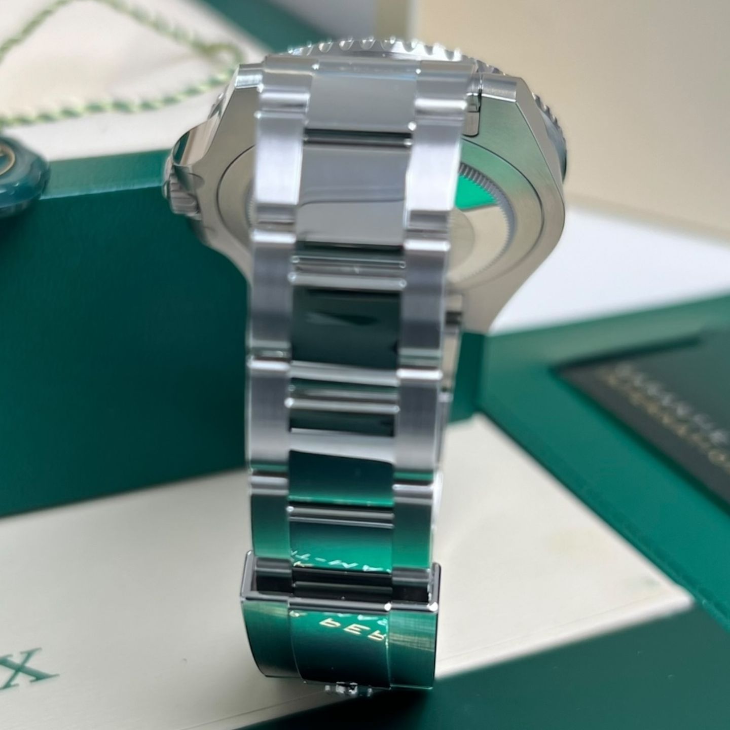 Rolex GMT-Master II 126710BLRO (2025) - Black dial 40 mm Steel case (12/16)