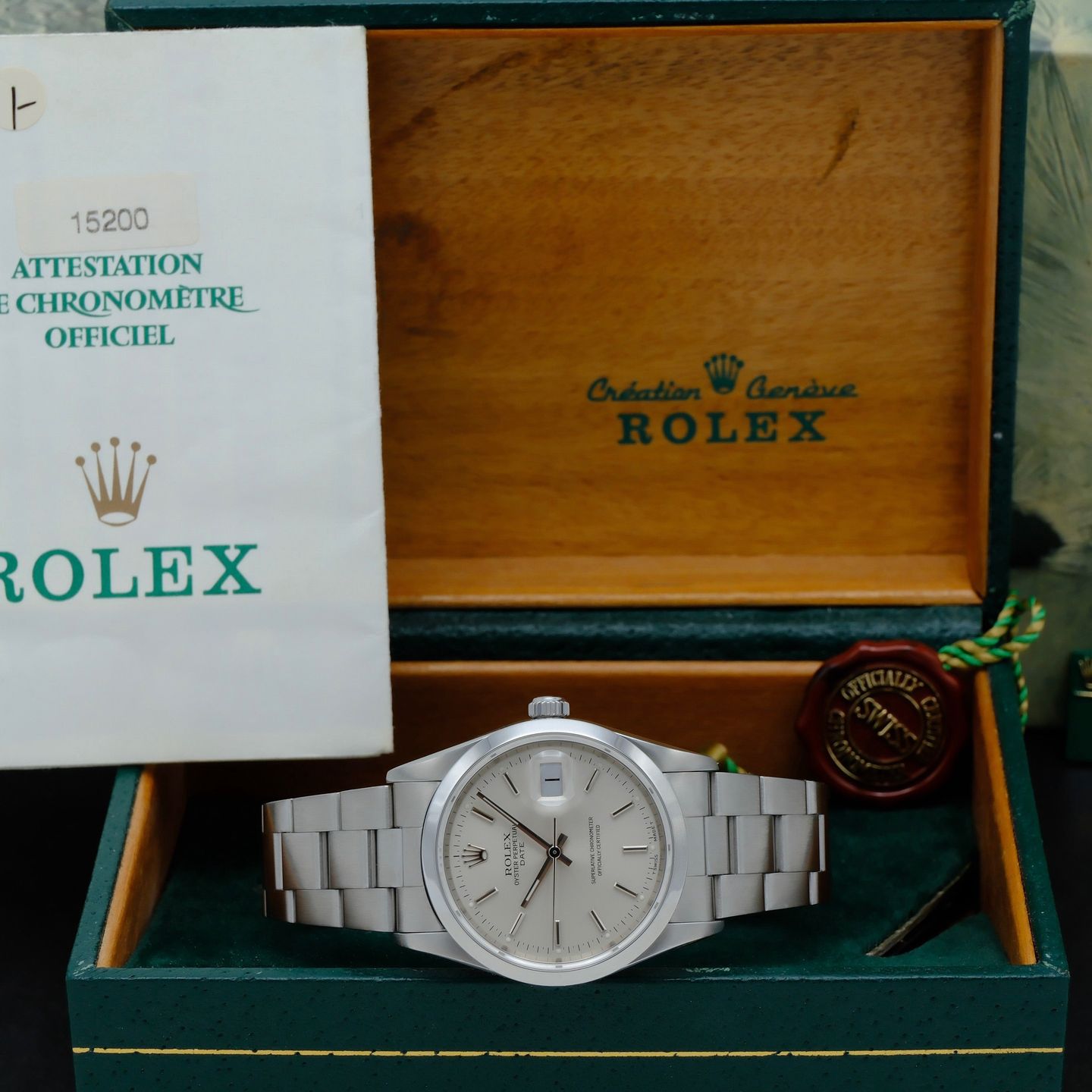 Rolex Oyster Perpetual Date 15200 - (3/8)