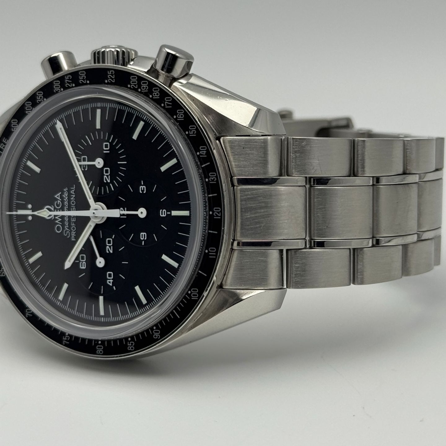 Omega Speedmaster Professional Moonwatch 311.30.42.30.01.006 (2017) - Black dial 42 mm Steel case (10/10)