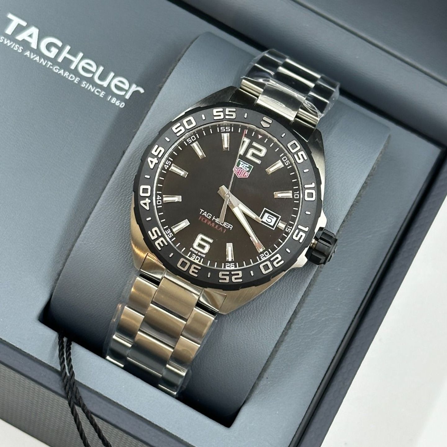 TAG Heuer Formula 1 Quartz WAZ1110.BA0875 (2023) - Zwart wijzerplaat 41mm Staal (5/8)