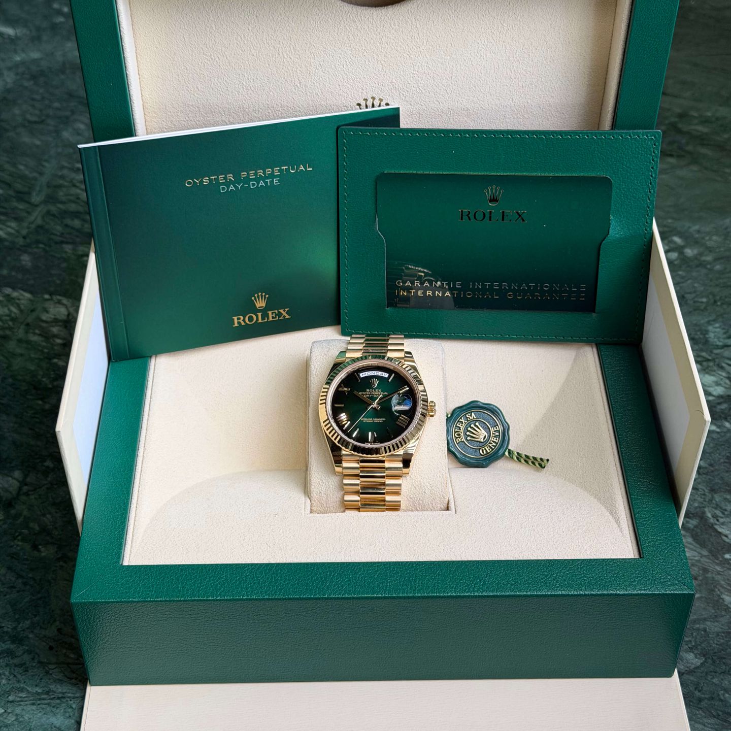 Rolex Day-Date 40 228238 - (2/7)