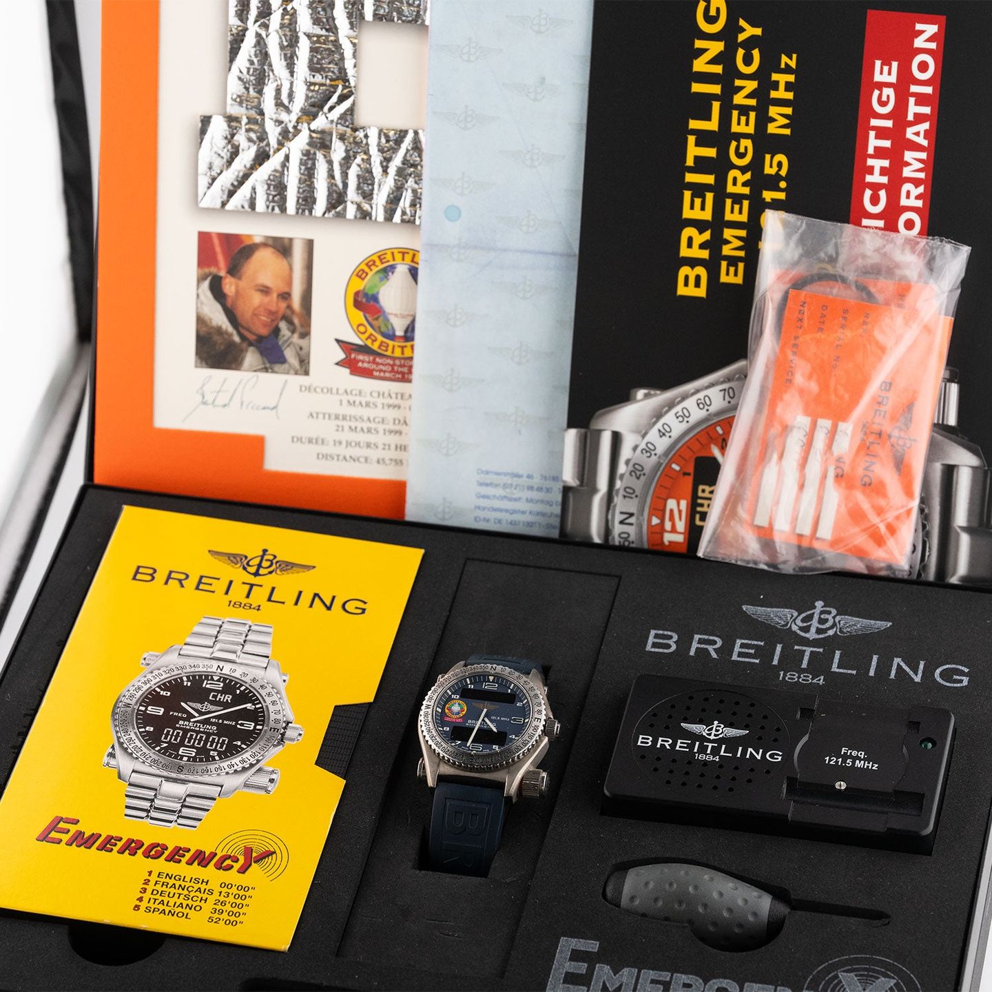 Breitling Emergency E56321 (2005) - 43 mm Titanium case (7/7)