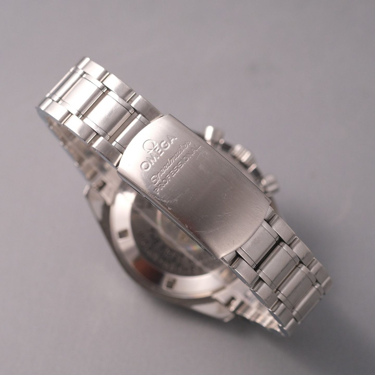 Omega Speedmaster Professional Moonwatch 3570.50.00 (1999) - Black dial 42 mm Steel case (4/8)