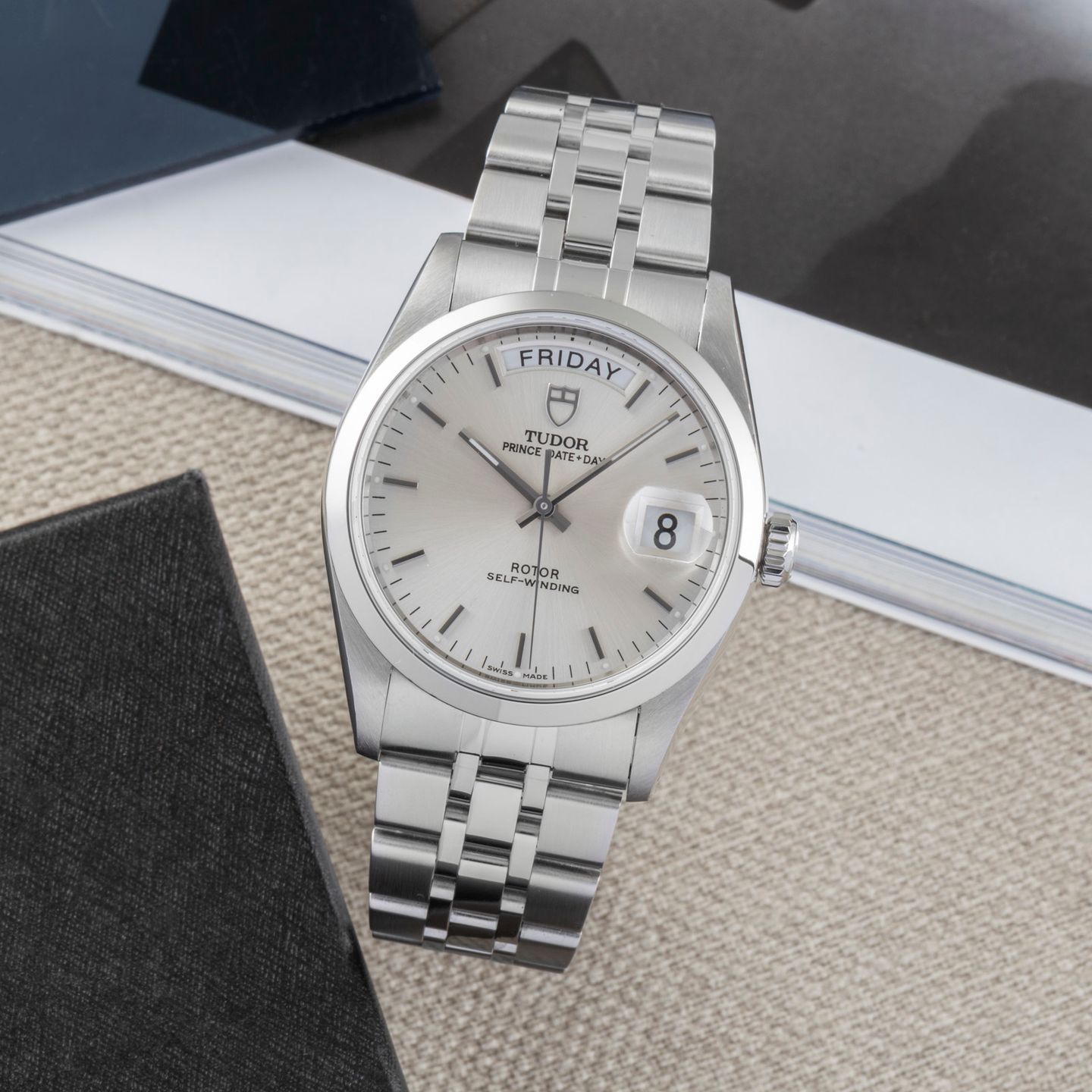 Tudor Prince Date 76200 - (1/8)