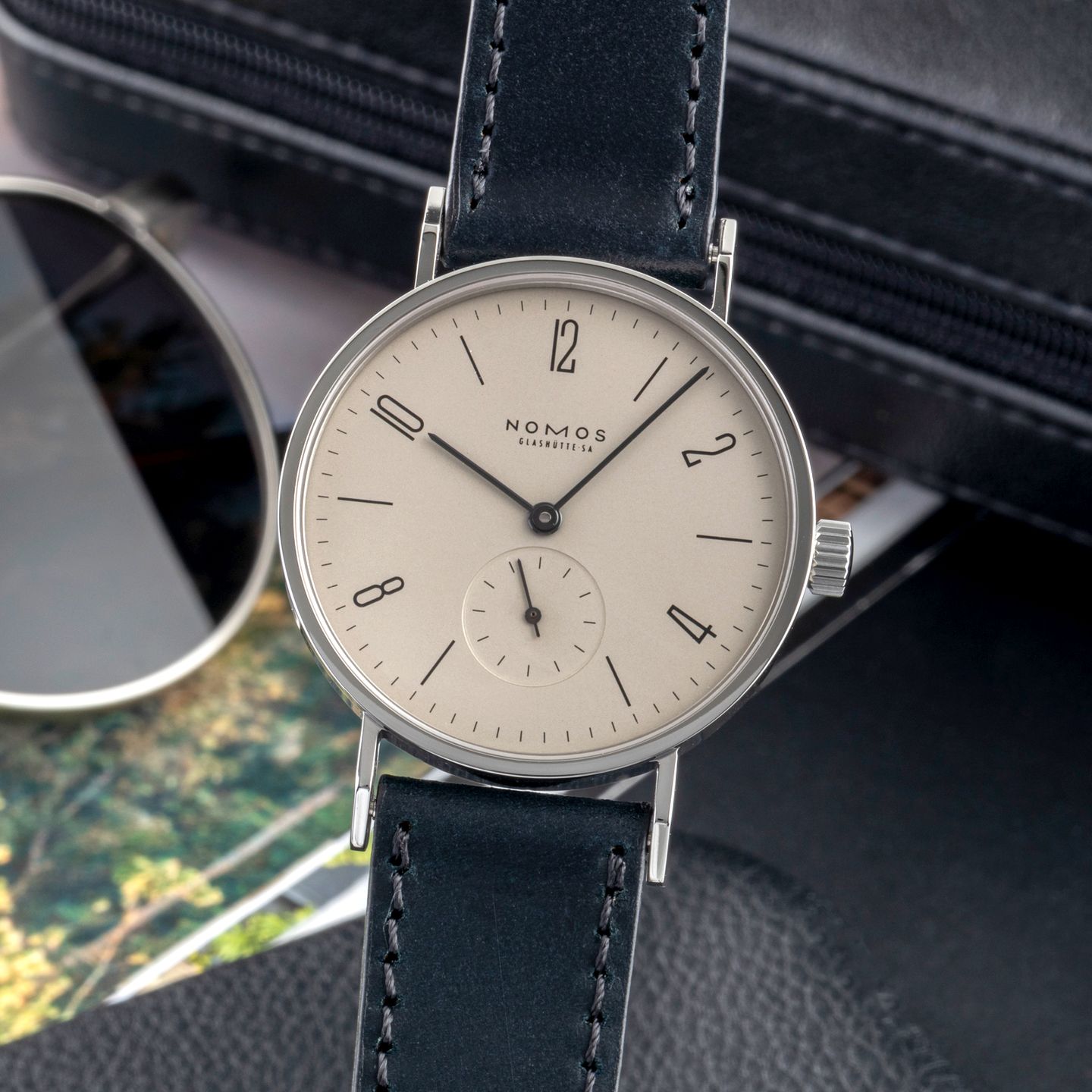 NOMOS Tangente 101 - (3/8)