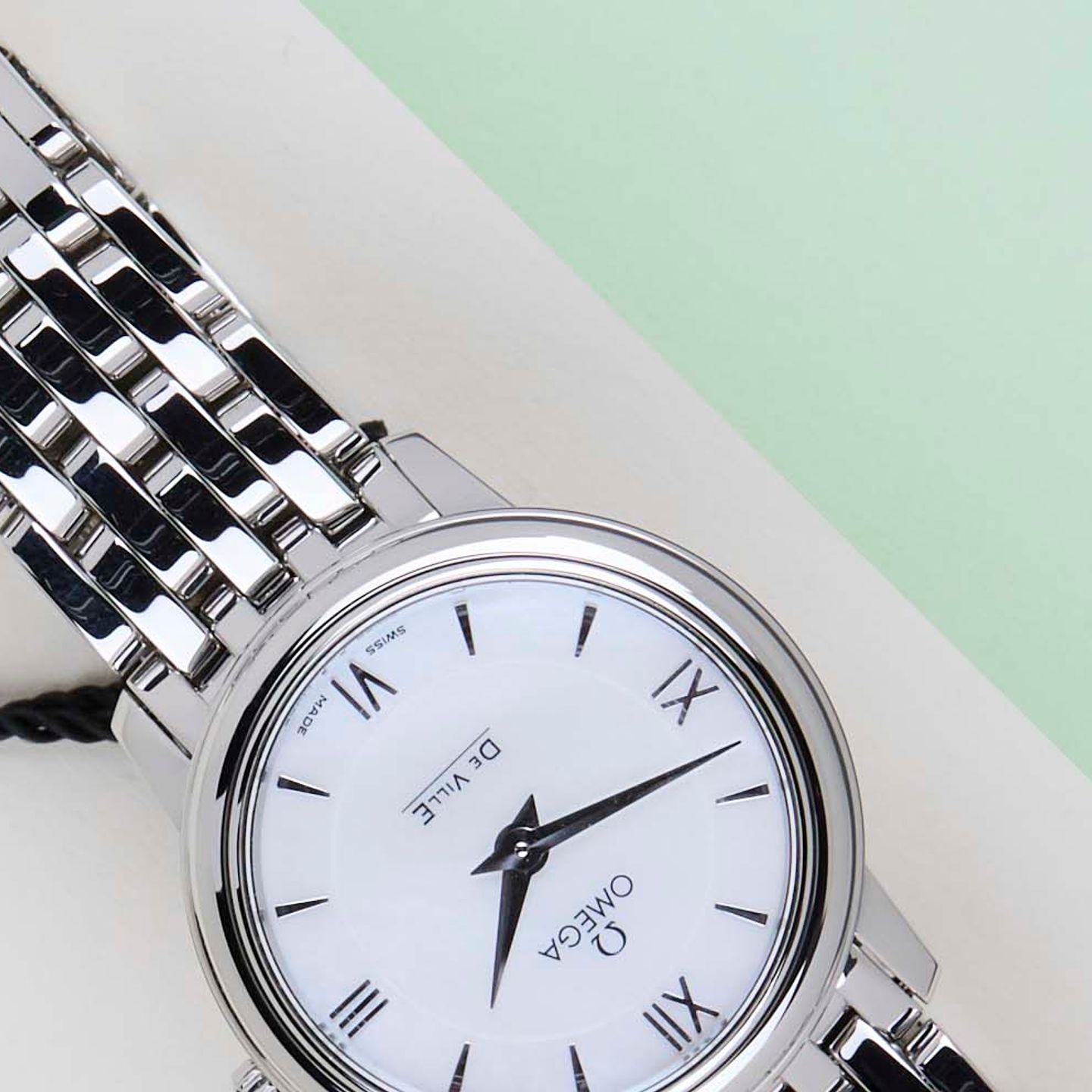 Omega De Ville Prestige 424.10.27.60.05.001 (2023) - Pearl dial 27 mm Steel case (4/8)