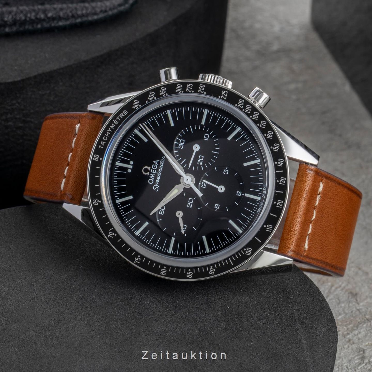 Omega Speedmaster Professional Moonwatch 311.32.40.30.01.001 (Onbekend (willekeurig serienummer)) - Zwart wijzerplaat 40mm Staal (2/8)
