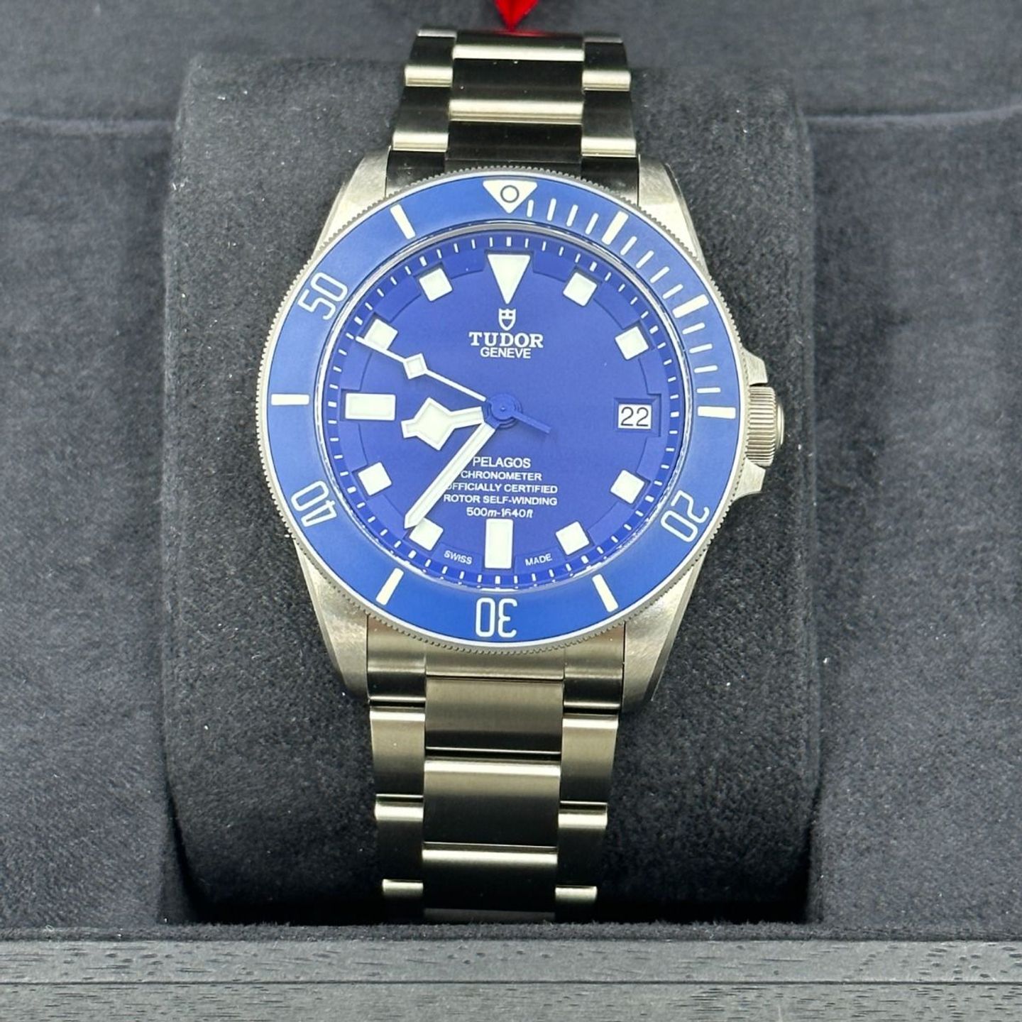 Tudor Pelagos 25600TB-0001 (2023) - Blue dial 42 mm Titanium case (4/8)