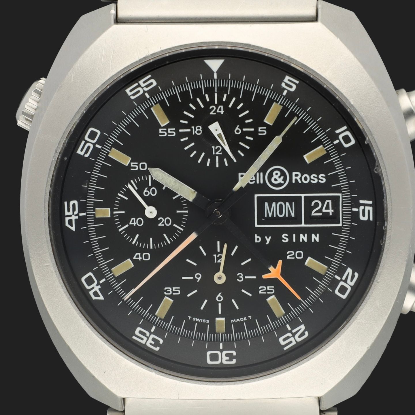 Sinn Unknown 142St (1998) - Black dial 44 mm Steel case (2/8)