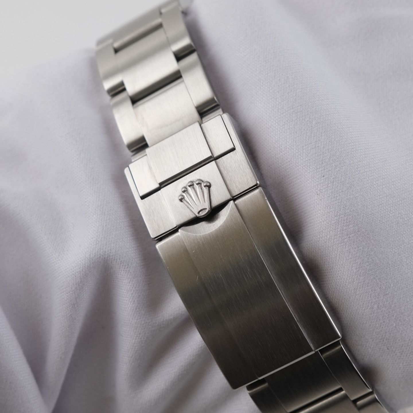 Rolex Explorer 214270 - (6/8)