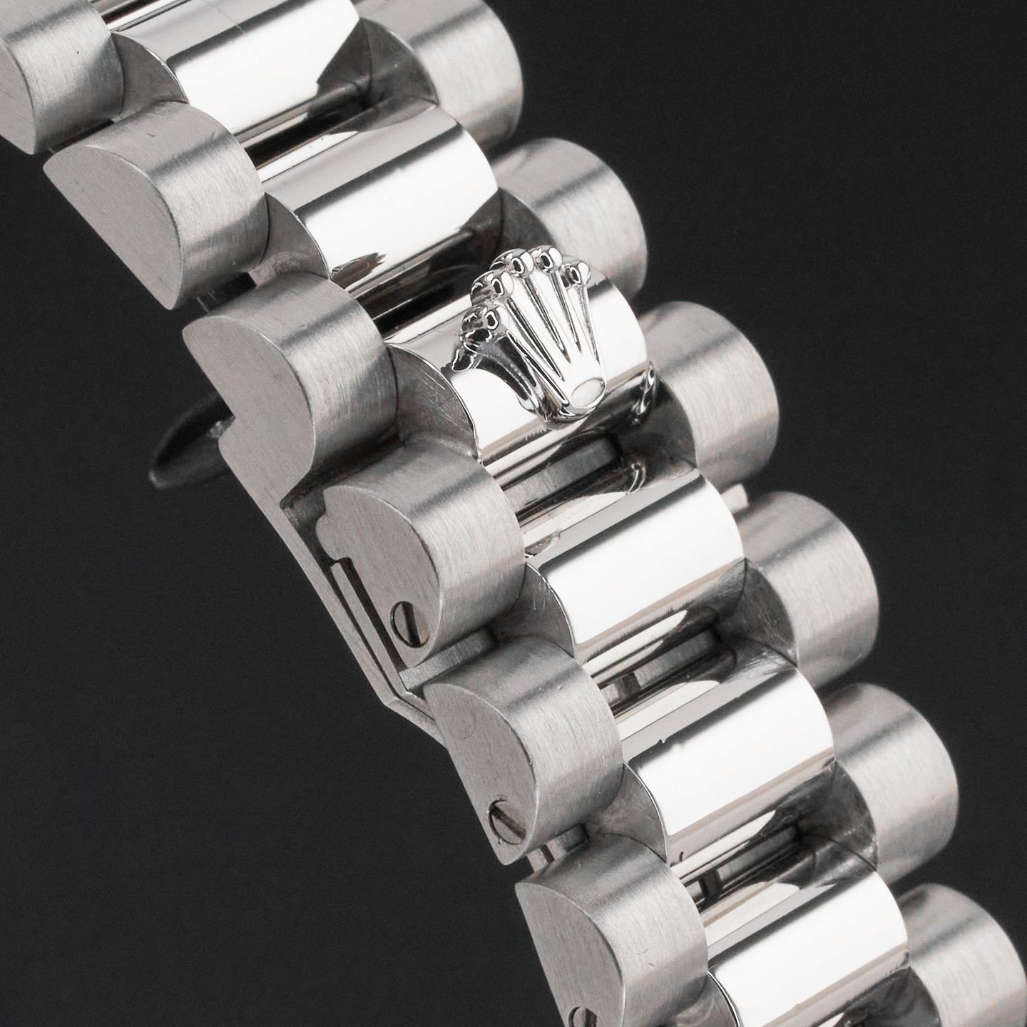 Rolex Day-Date 36 18346 (1993) - Silver dial 36 mm Platinum case (8/8)