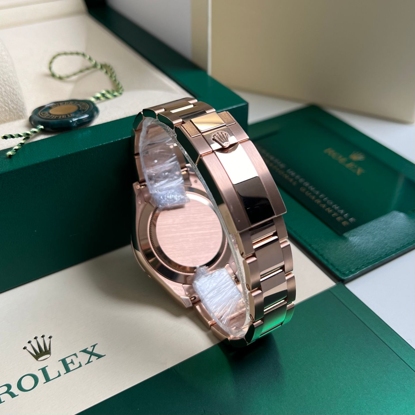 Rolex Daytona 116505 (2022) - Pink dial 40 mm Rose Gold case (8/8)