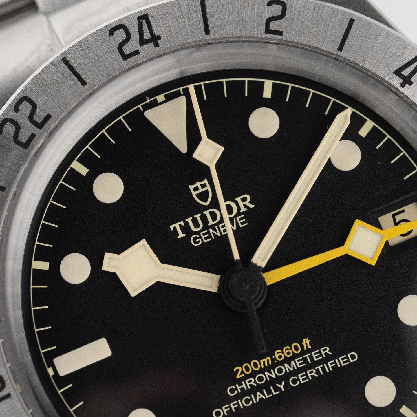 Tudor Black Bay 79470 - (3/7)