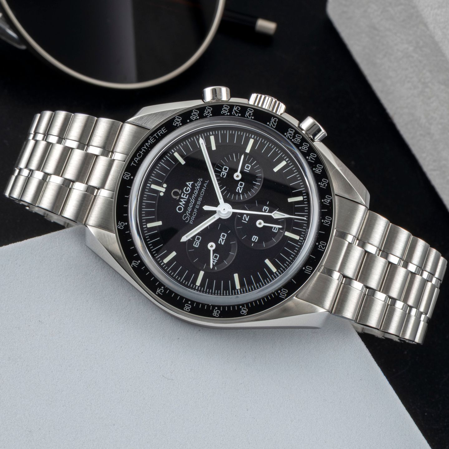 Omega Speedmaster Professional Moonwatch 310.30.42.50.01.002 (Onbekend (willekeurig serienummer)) - Zwart wijzerplaat 42mm Staal (2/8)