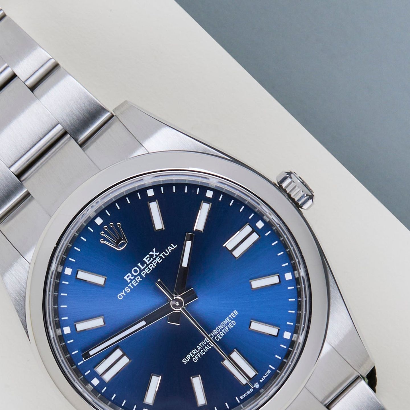 Rolex Oyster Perpetual 41 124300 - (3/8)