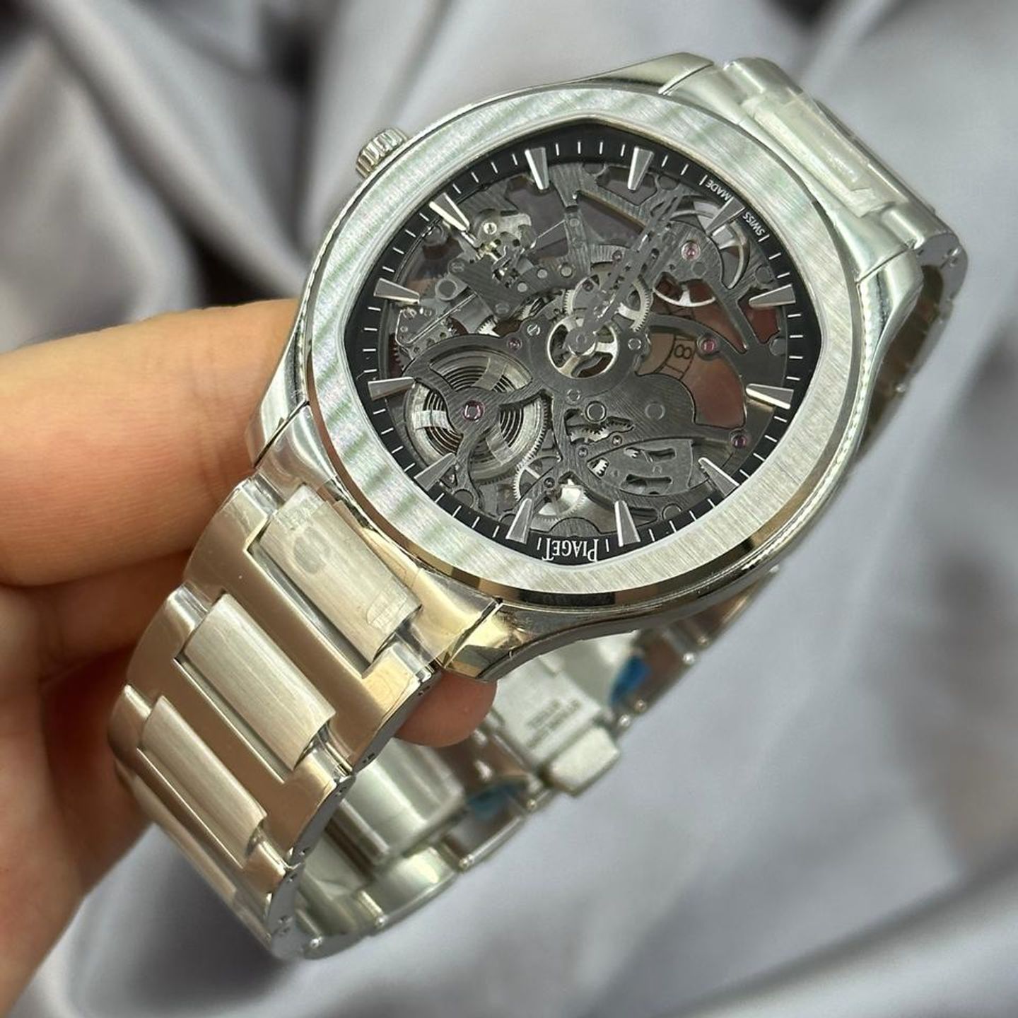 Piaget Polo G0A45001 (2025) - Transparent dial 42 mm Steel case (4/6)