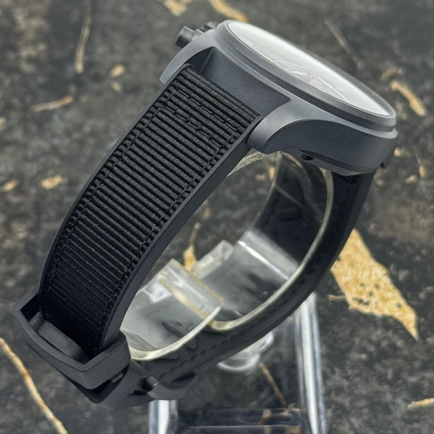 IWC Pilot Chronograph Top Gun IW388106 (2026) - Groen wijzerplaat 41mm Titanium (8/8)