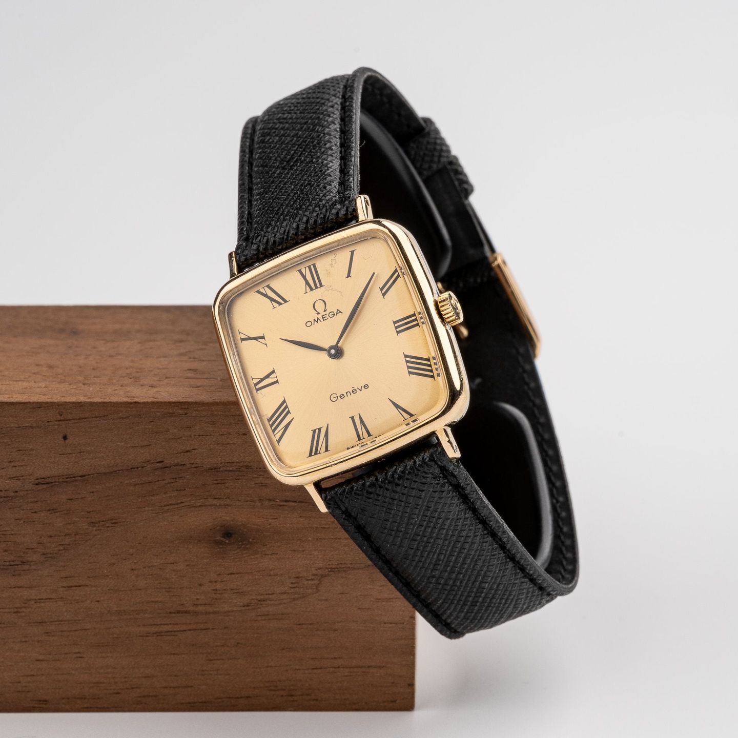 Omega Genève 511.0415 - (3/8)