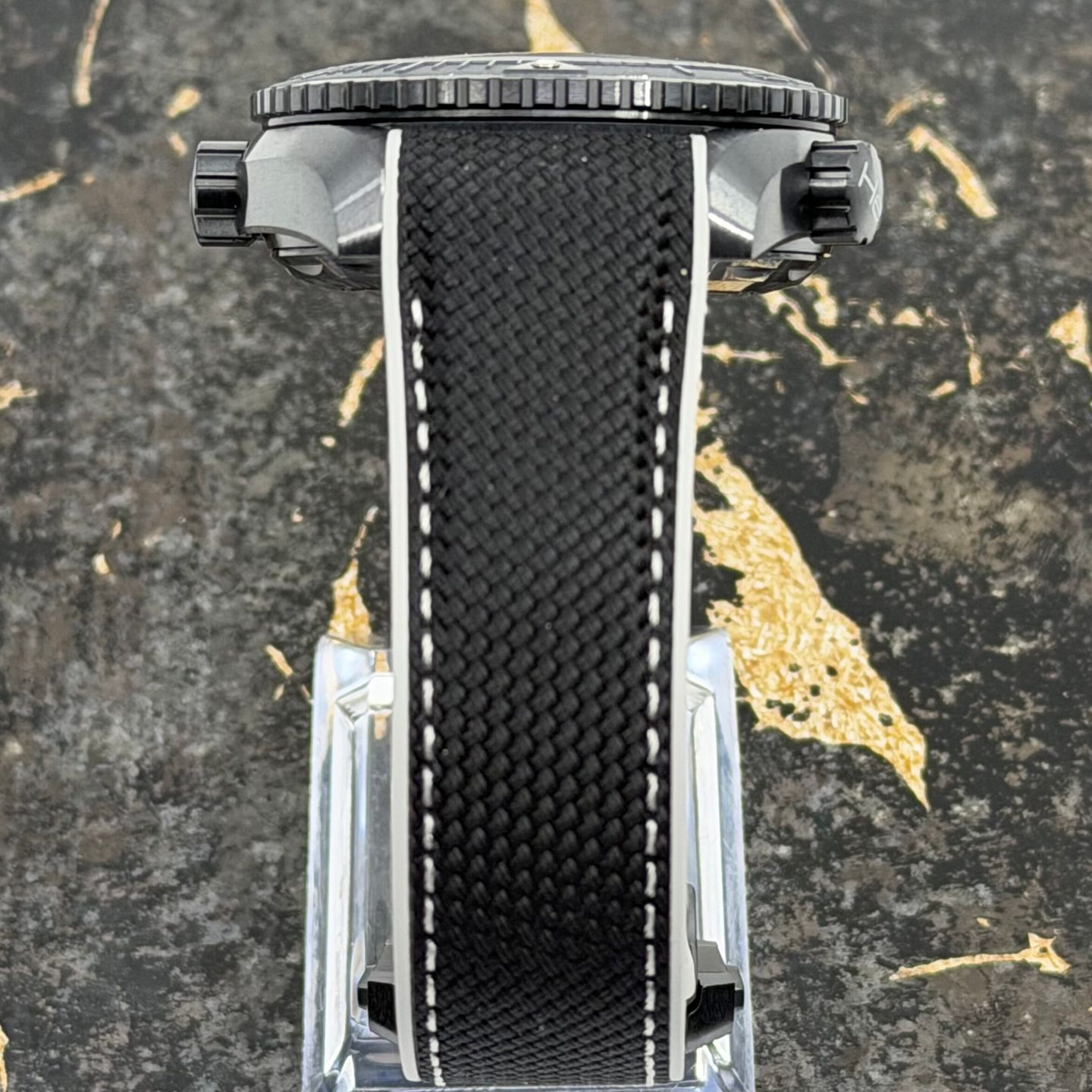 Omega Seamaster Planet Ocean 215.92.46.22.01.007 (2026) - Black dial 46 mm Ceramic case (8/8)