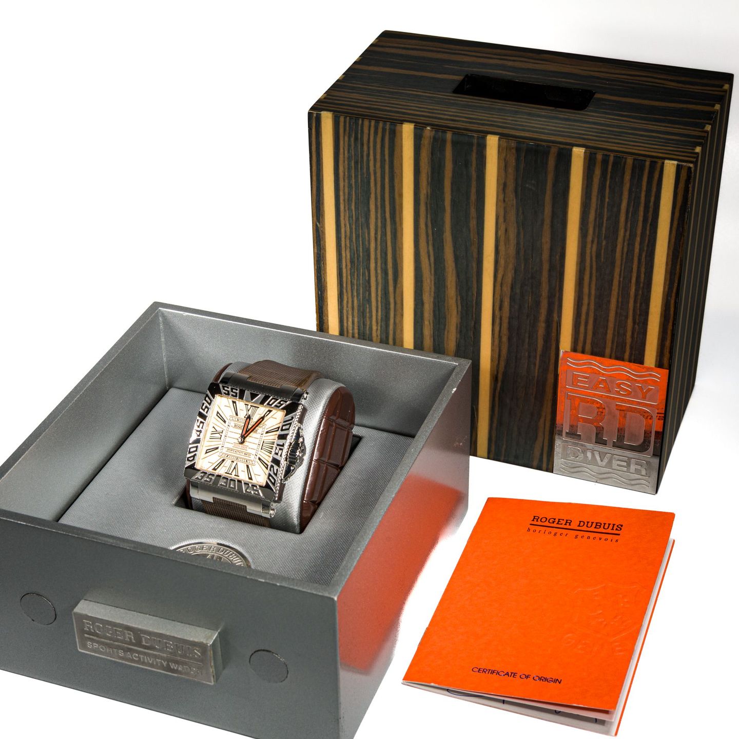 Roger Dubuis Unknown GA41 14 9 12.53 - (2/5)