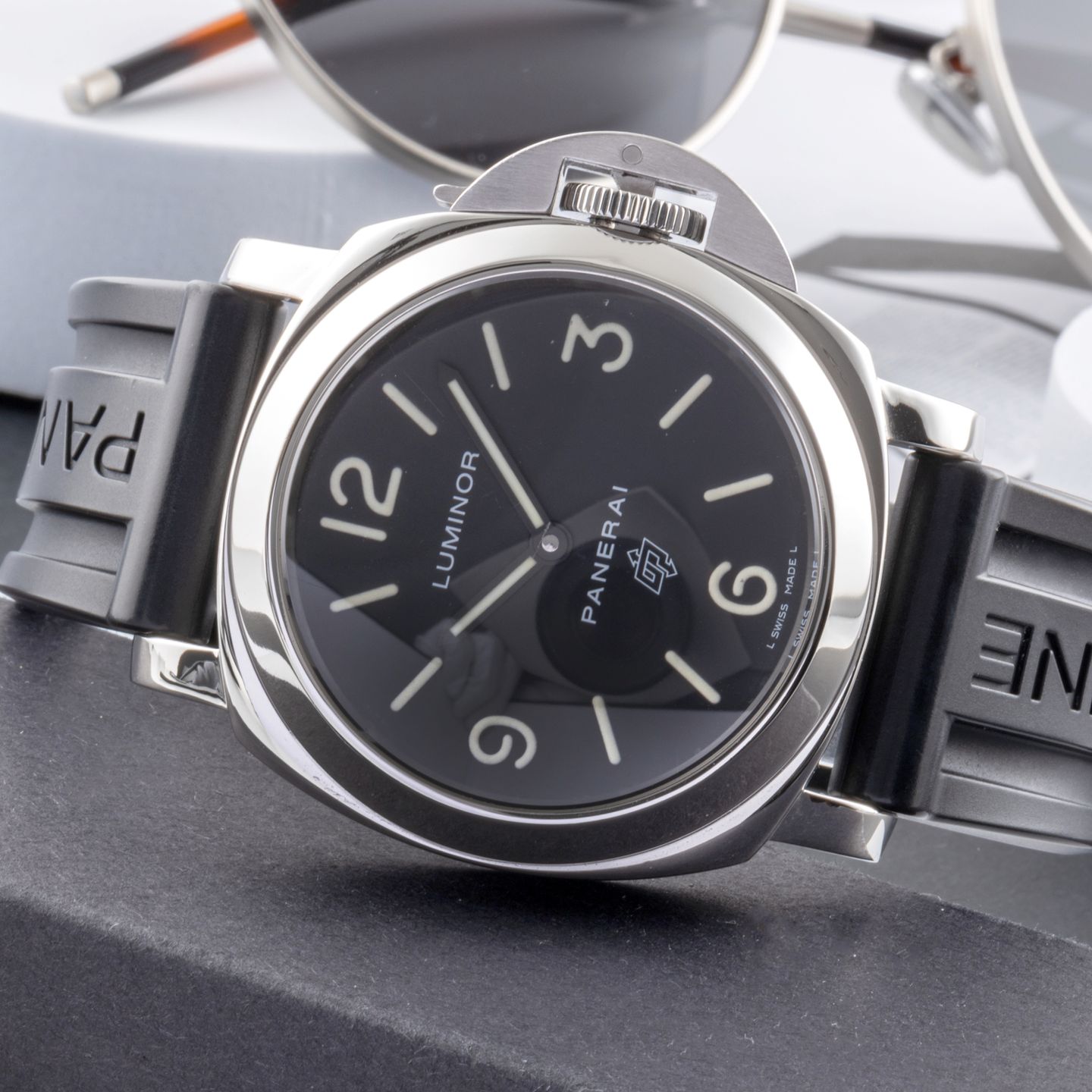 Panerai Luminor Base Logo PAM00000 (2009) - Zwart wijzerplaat 44mm Staal (2/8)