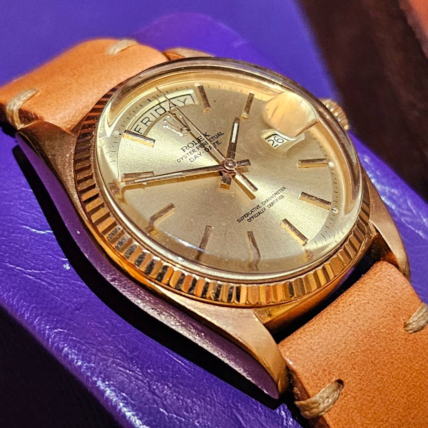 Rolex Day-Date 1803 (1974) - Champagne dial 36 mm Yellow Gold case (2/5)