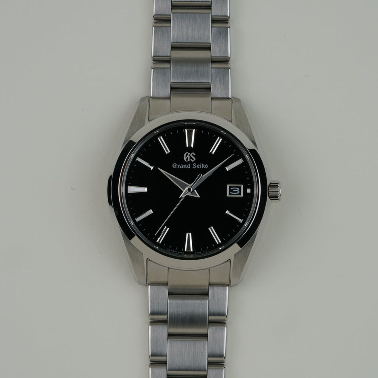 Grand Seiko Heritage Collection SBGV223 (2018) - Black dial 41 mm Steel case (2/8)
