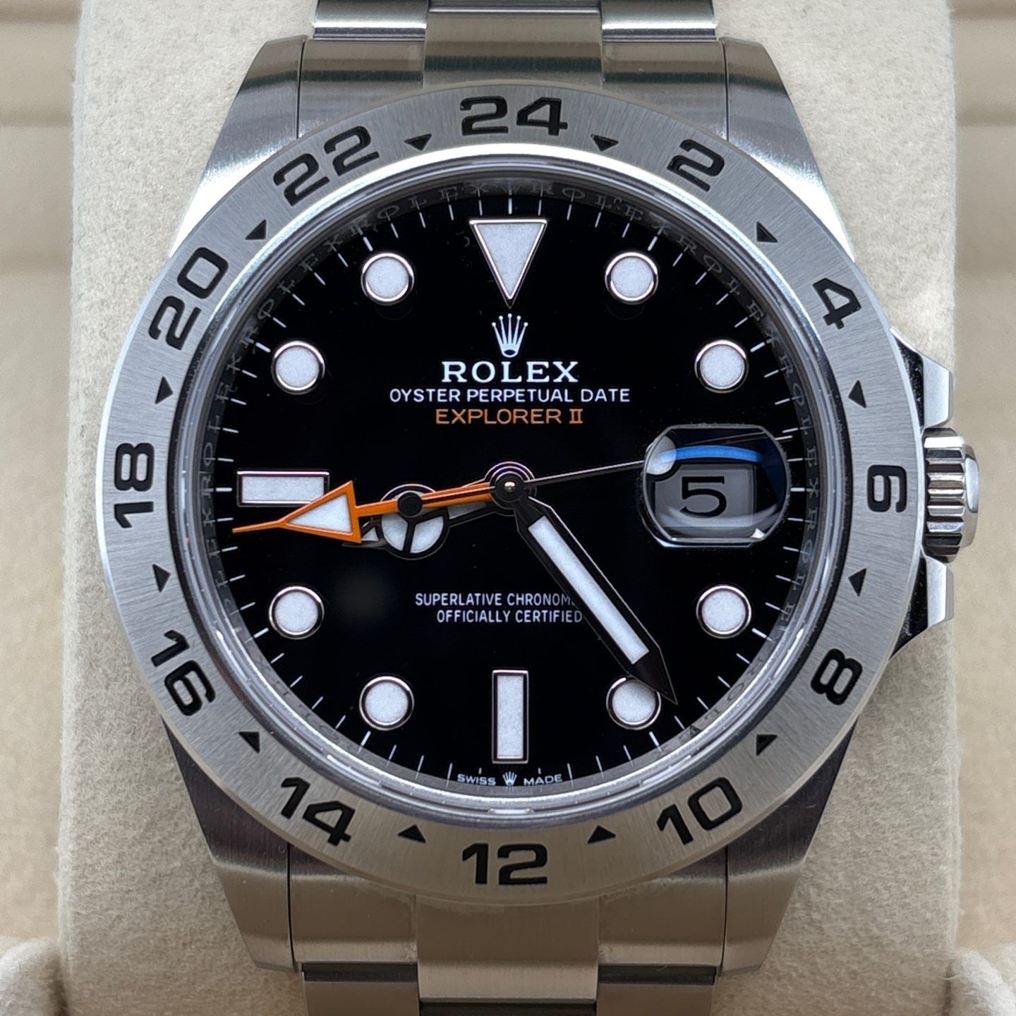 Rolex Explorer II 226570 - (3/8)