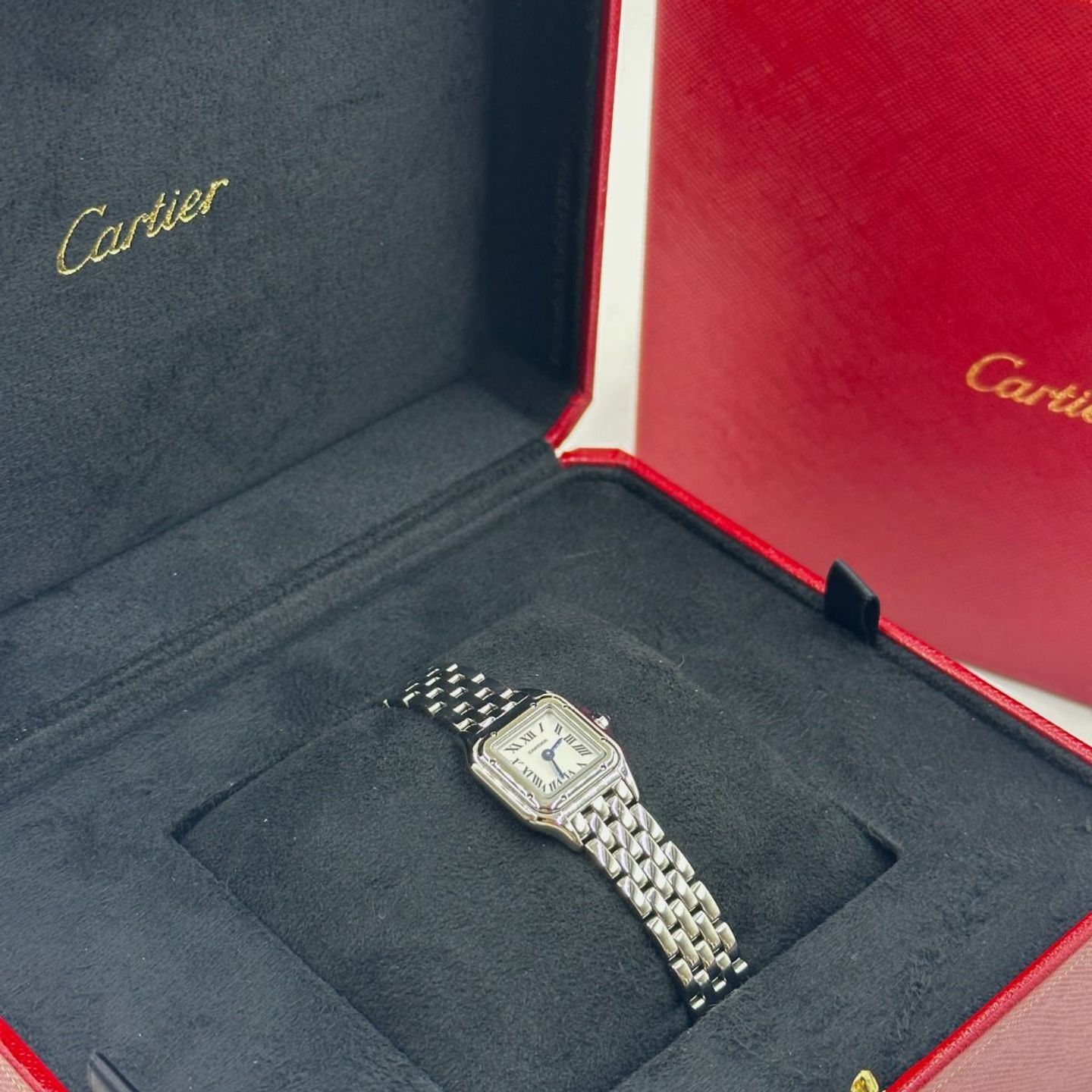 Cartier Panthère WSPN0019 (2024) - Silver dial 25 mm Steel case (3/8)